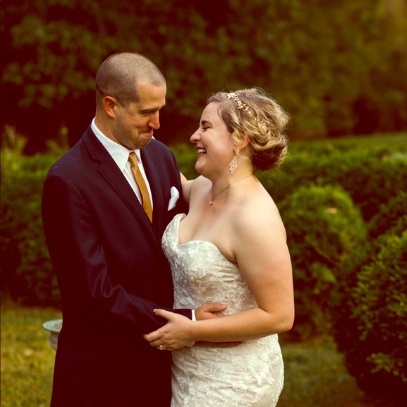 Meet your Posher, Julia - Picture 1 of 1